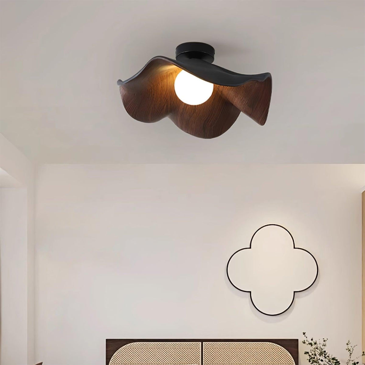 Nordic Wooden Lotus Resin Ceiling Light -Homwarmy