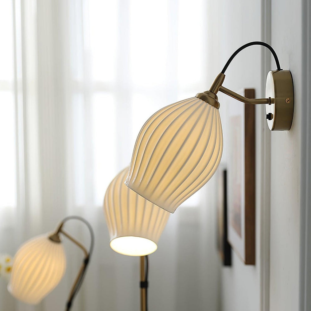 Modern Ceramic Ribbed Wall Light -Homwarmy