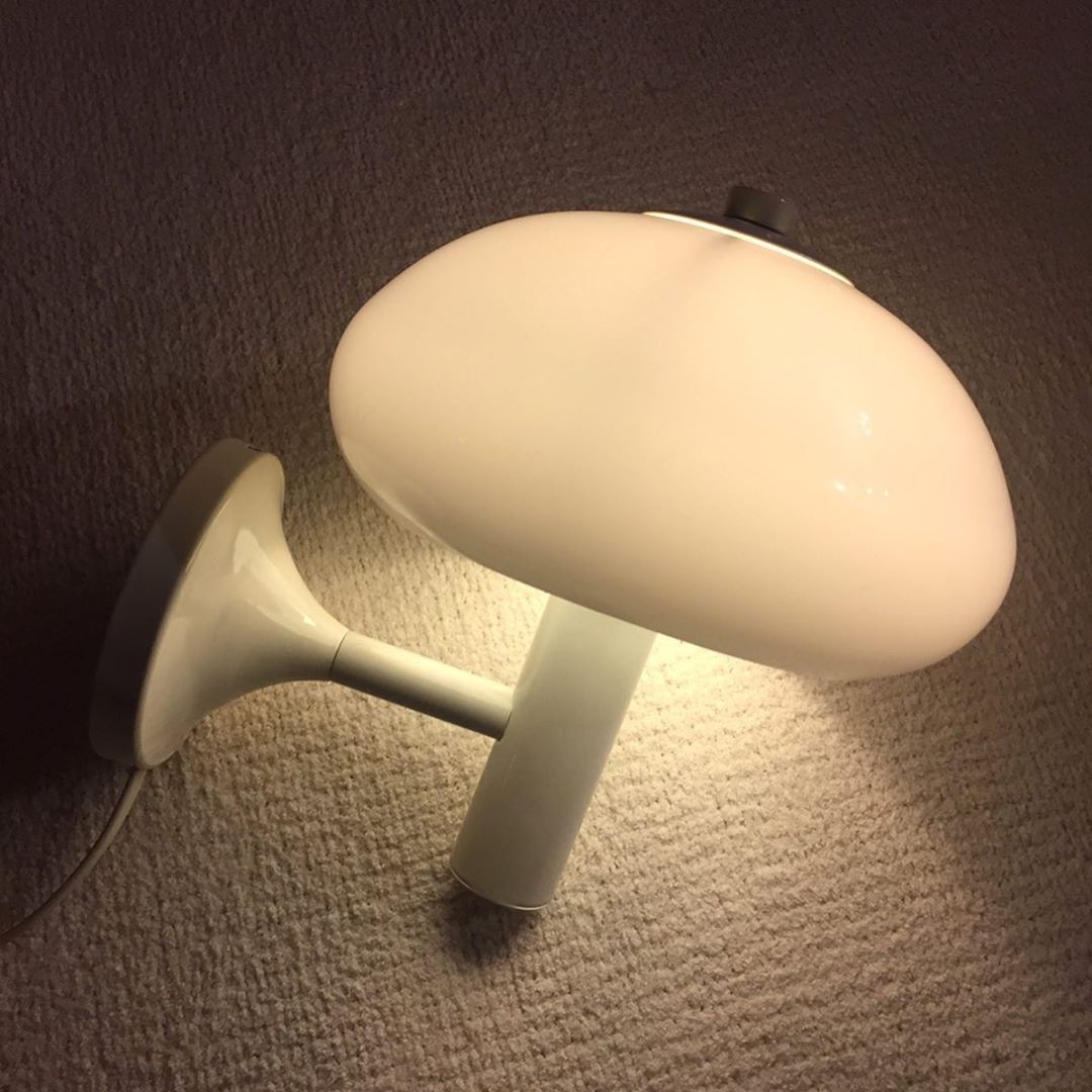 Cute Cream Mushroom Glass Wall Light For Bedroom -Homwarmy